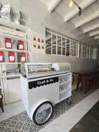 A Chic Retreat at The Replacement - Lodge & Kitchen, Johor Bahru