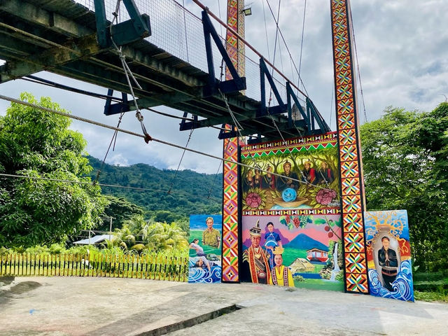 🌉 Tamparuli Suspension Bridge: A Wobbly Walk & Local Flavors!
