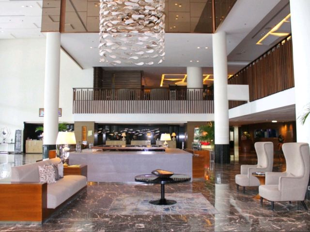 "Polished Luxury in the Heart of JB: The Renaissance Experience"