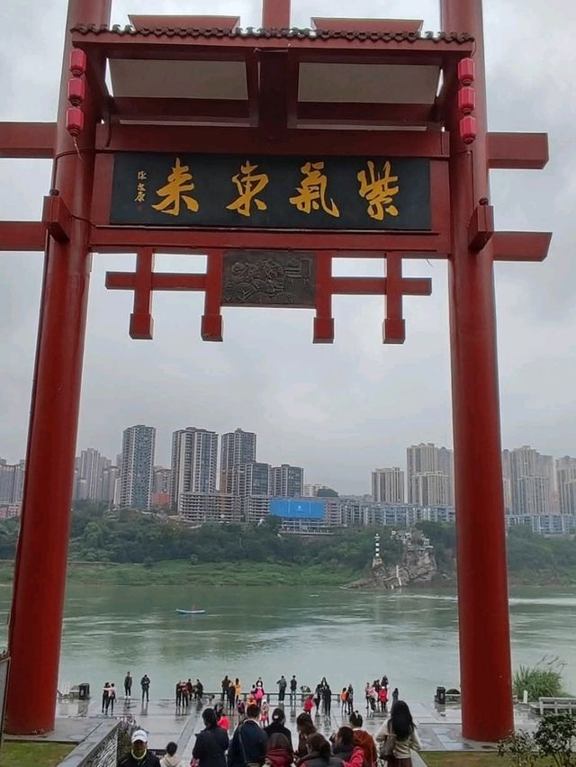 觀光老街的磁器口古鎮