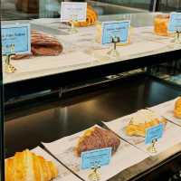 Timeless Elegance at Davin Cafe