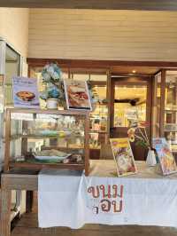 “ขนม อบ” ร้านขนมปังอร่อยๆริมแม่น้ำปราจีนบุรี