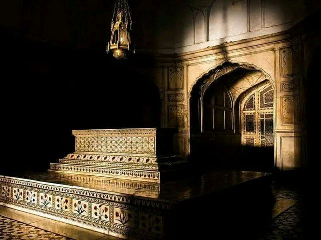 Jahangir’s Tomb – A Journey Through Time and Tranquility