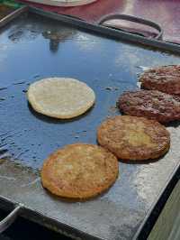 Burger จิเนาะ โกตาบารู