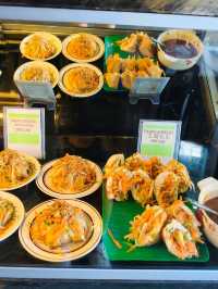 Discover Traffic Light Coffee Shop – Yong Peng’s Beloved Local Eatery