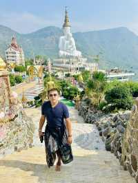 วัดพระธาตุผาซ่อนแก้ว – ไหว้พระเสริมบุญบนเขา