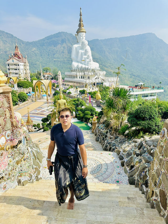 วัดพระธาตุผาซ่อนแก้ว – ไหว้พระเสริมบุญบนเขา