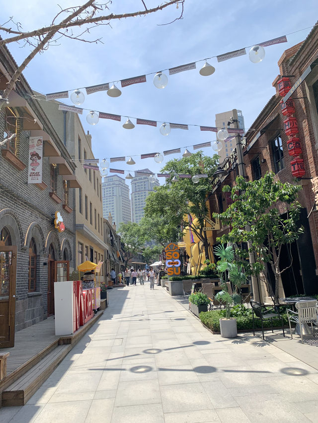 中国大連City Walk 东关街（東関街)