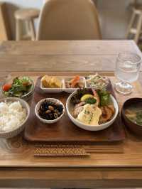 【北九州グルメ】品数たくさんなのにリーズナブルなランチ🍽