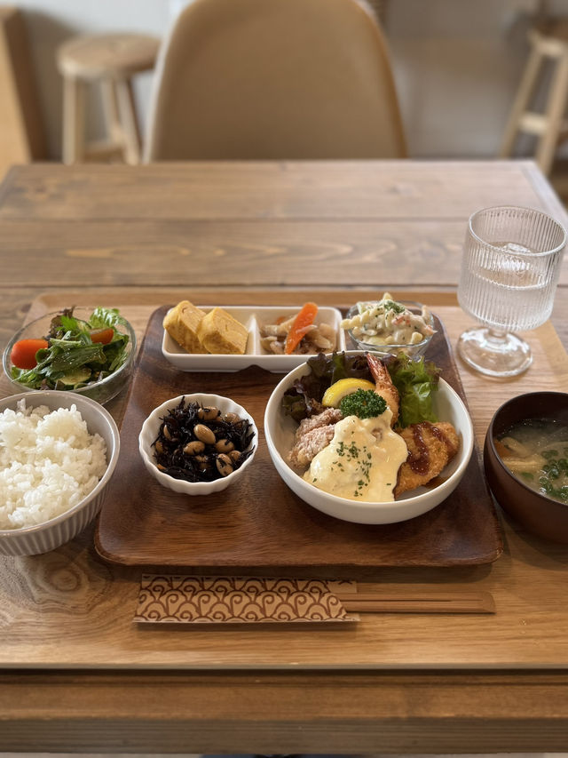 【北九州グルメ】品数たくさんなのにリーズナブルなランチ🍽