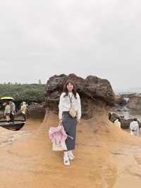 🌊 A Journey to Yehliu Geopark: Taiwan’s Natural Masterpiece Carved by Wind and Sea