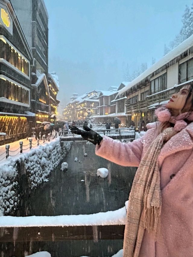 這輩子一定要去一趟銀山溫泉！