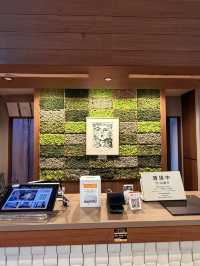 丸龜｜宵夜吃烏龍麵 離丸龜城、車站都近的超級酒店 