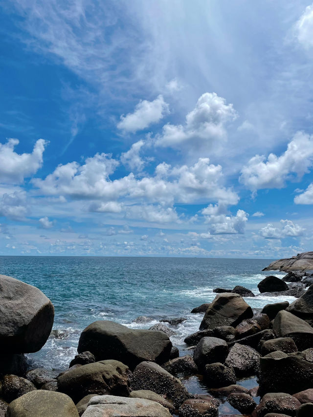 มุมถ่ายรูปลับๆ @หาดกะหลิม 🌊🪨🌴