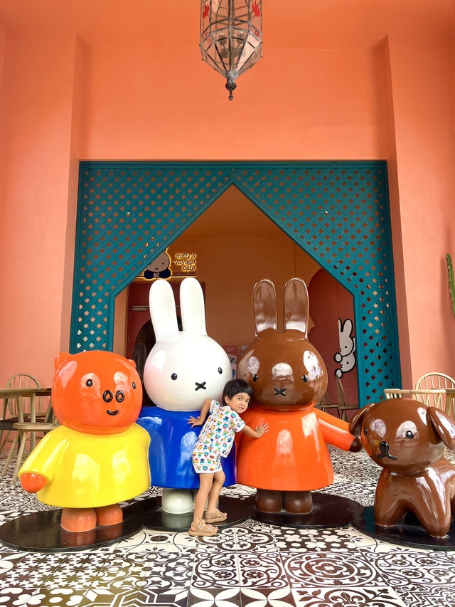 Where sweet treats meet sweet memories —
