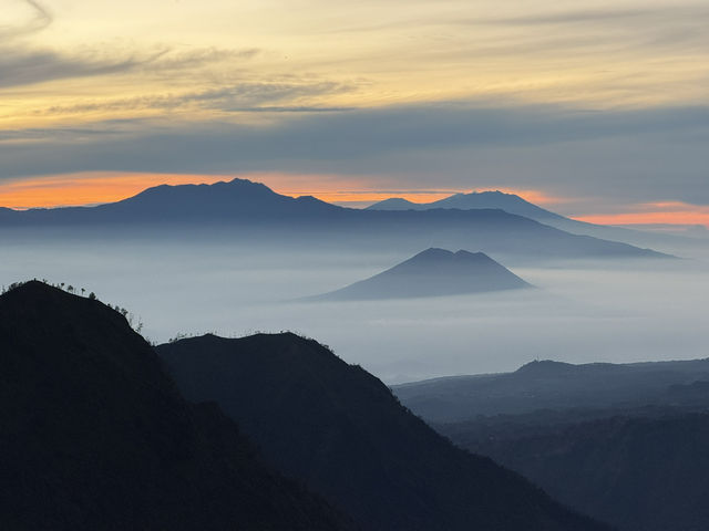 Catching sunrise on Mt Bromo