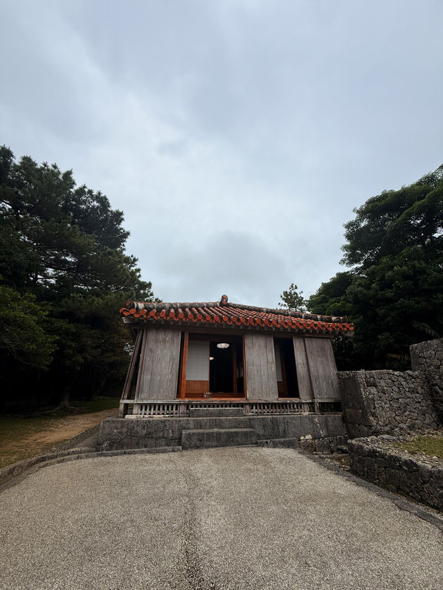 沖繩｜琉球最大的破風墓 世界遺產的特殊墓葬文化