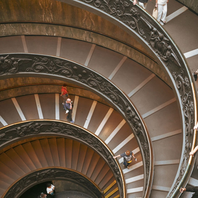 Vatican City: A Sanctuary of Painterly Grandeur! 🎨✨