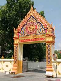 ชมความงามของพระปรางค์สามยอดที่หาดใหญ่ จังหวัดสงขลา