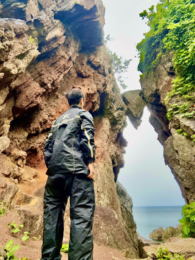 佐渡島-弁慶夾岩