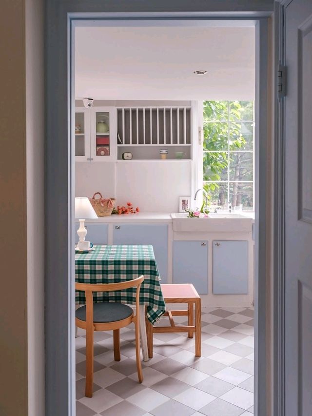 lazy house