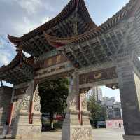 Kunming in 4 Days: Streets to Stone Peak