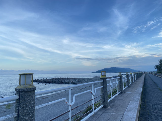 太平洋 濱海步道 🌥️ 雲與海相依相伴