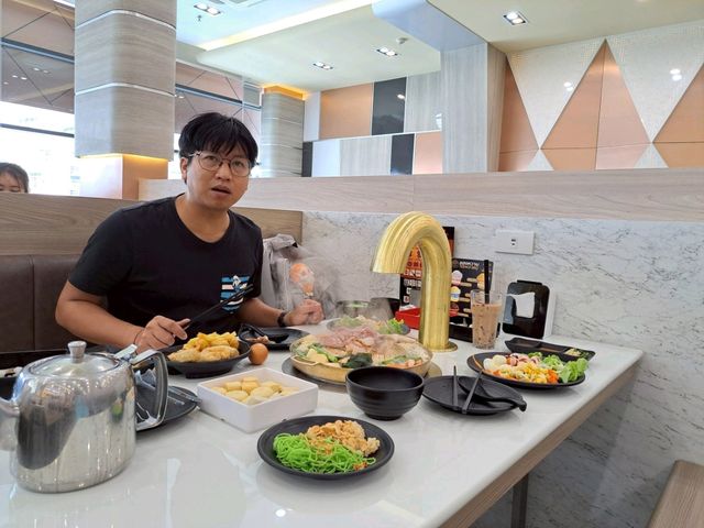 ตี๋น้อยบาร์..ความอร่อยที่ไม่ได้มีแค่สุกี้ 