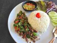 อิ๊กซ์ฟอร์เรสเต้ (ix foreste’) ร้านในป่า ริมถนนใหญ