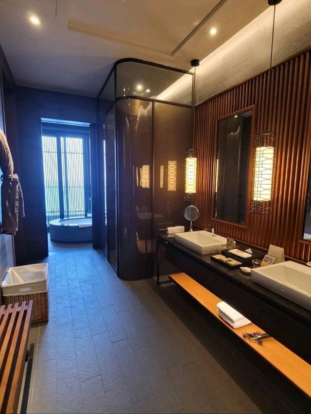 Coastal Luxury Vibes