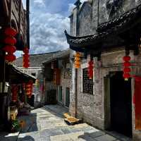 Tangible History and Natural Beauty in Furong Town 🌿