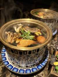【東京🗼】六本木でおしゃれすぎるヘルシー薬膳きのこ鍋🍄