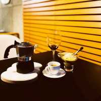 Easel coffee N bar