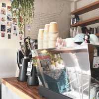  Hi Babe Café