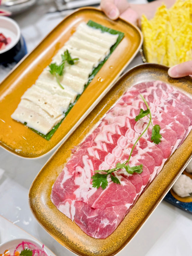 澳門刺身海鮮火鍋｜A5和牛很鮮味!