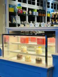 A Little Kiss of Sweetness – Only at Bisou