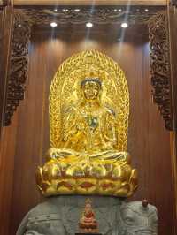 Kek Lok Si Chronicles: A Spiritual Journey Above the Clouds