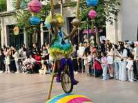 “หนึ่งวันเต็มในยูนิเวอร์แซล ปักกิ่ง 