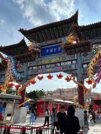 📿 席力图召 Xilituzhao Temple – Hohhot’s Grand Lama Temple Across from Dazhao
