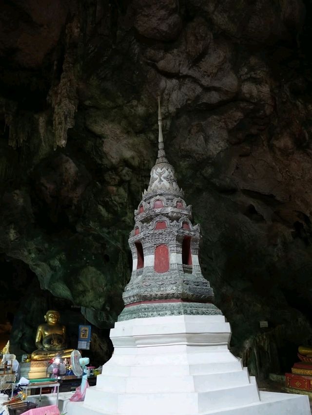ถ้ำเขาหลวง