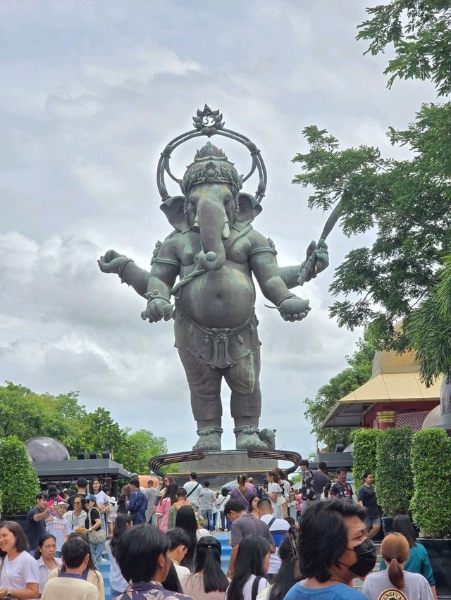 อุทยานพระพิฆเนศ องค์ยืน