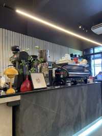 Baroffee Cafe Hatyai, Breakfast Bliss with Latte Art Charm