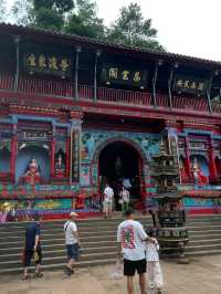 Qingchengshan Is Like Walking Into a Peaceful Kung Fu Movie