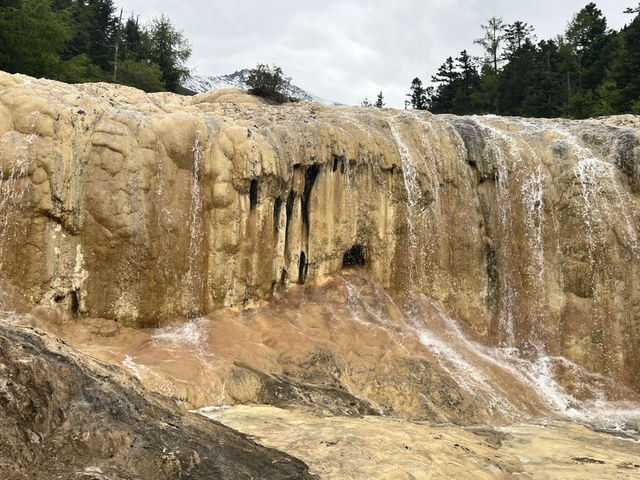 🐉 Huanglong Scenic Area 黄龙风景区 | China’s Fairyland in the Mountains