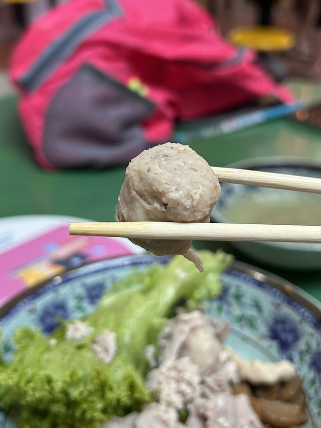 Fishball noodle ที่กินแล้วอยากเบิ้ล! 🥢😋