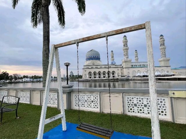 Visiting the Floating Mosque of Kota Kinabalu: City Mosque Travel Guide