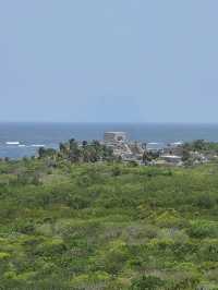 Jungle Trails and Beach Views at Parque del Jaguar