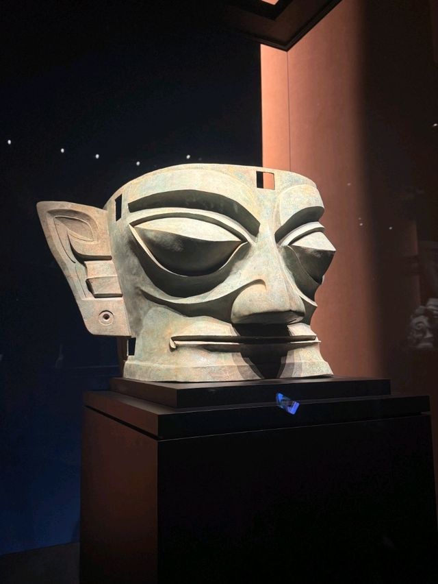 走進三星堆✨️闖入一場穿越三千年的夢。
