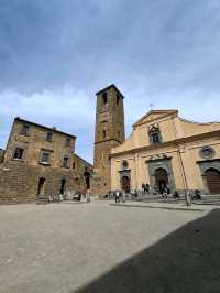 Timeless Beauty and Dramatic Views in Civita di Bagnoregio