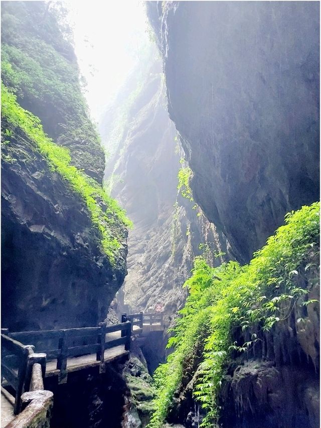 แชร์งบเที่ยว : อุทยานหลุมฟ้า-สะพานสวรรค์